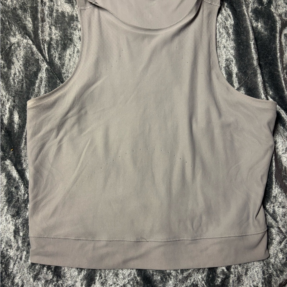 Gray lululemon Cropped tank Size 6